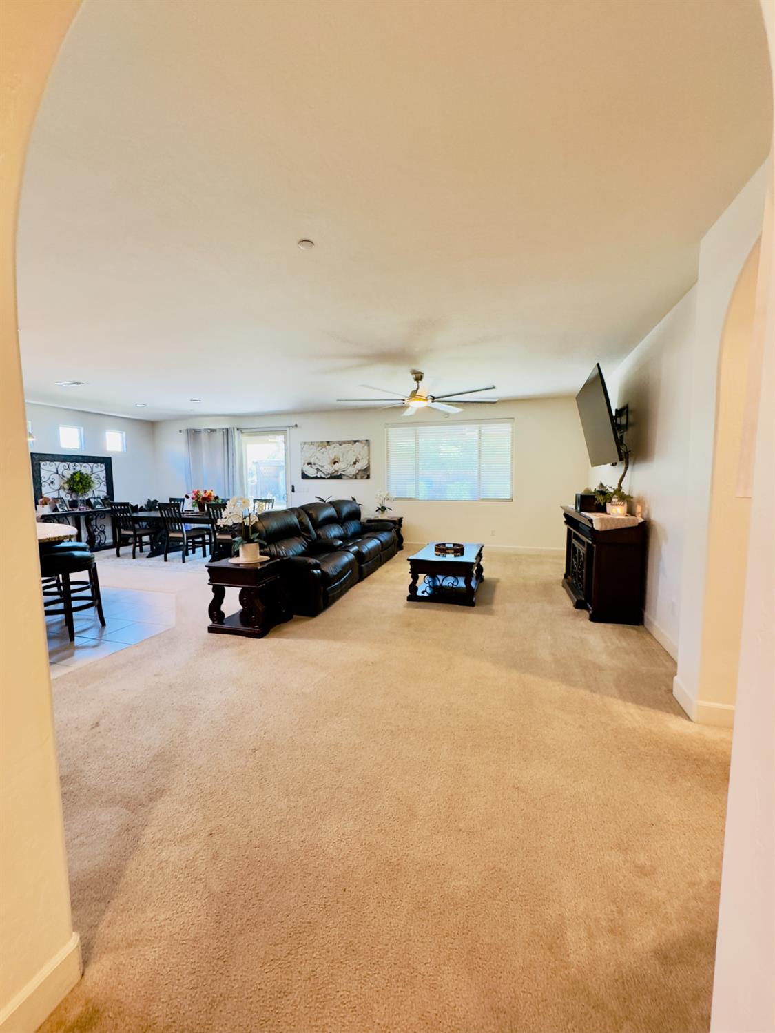 1849 W Porter Ave, Visalia, CA 93291