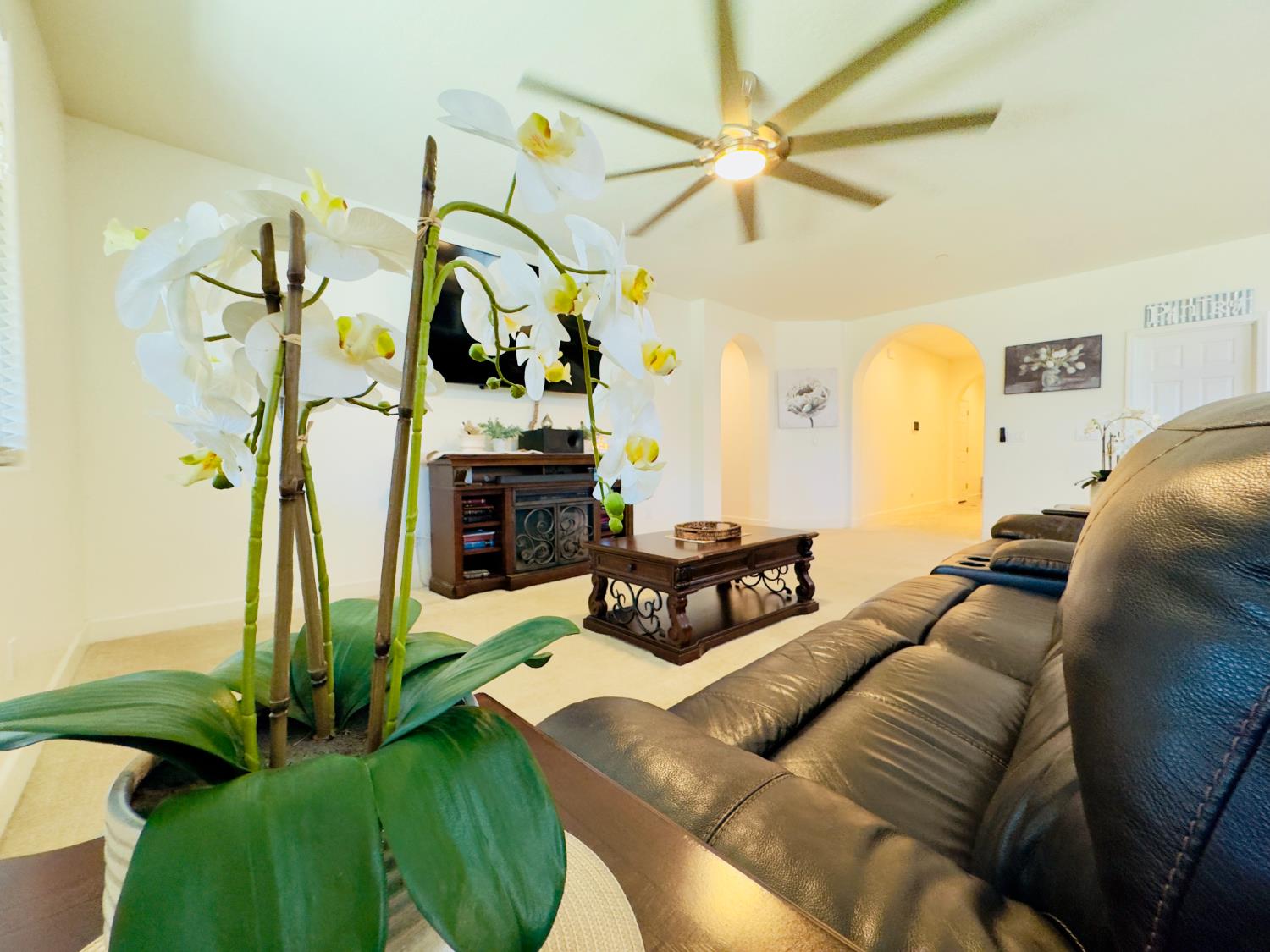 1849 W Porter Ave, Visalia, CA 93291