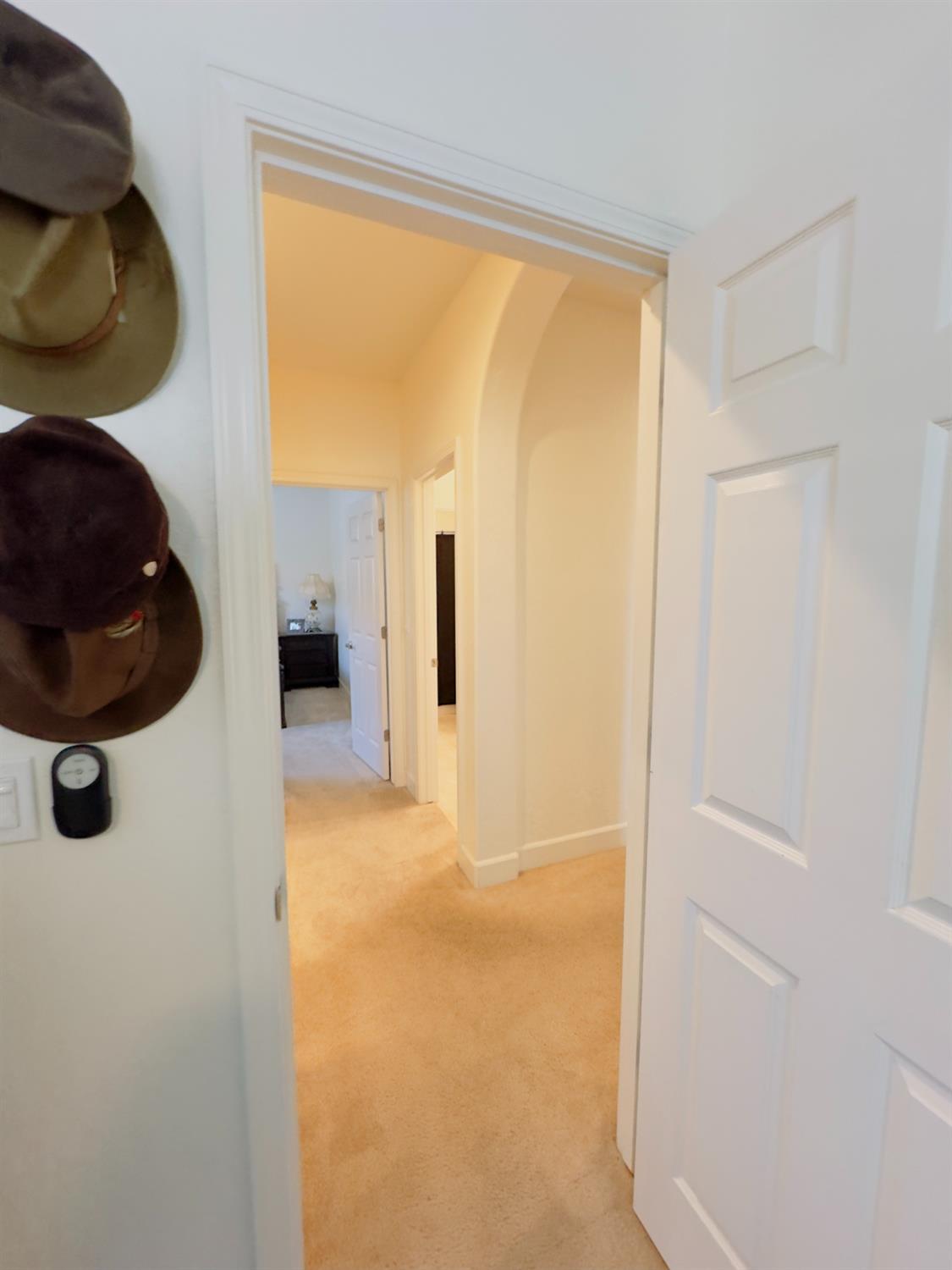 1849 W Porter Ave, Visalia, CA 93291