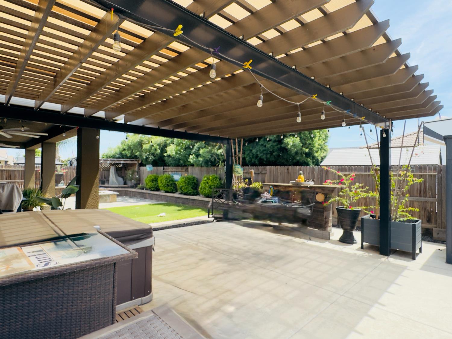 1849 W Porter Ave, Visalia, CA 93291