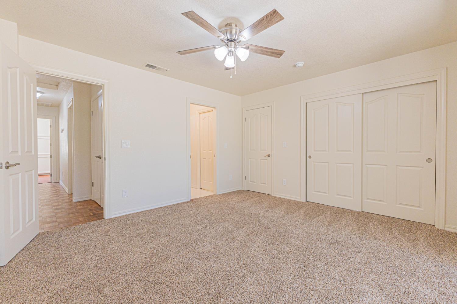 22022 Tollhouse Rd, Clovis, CA 93619