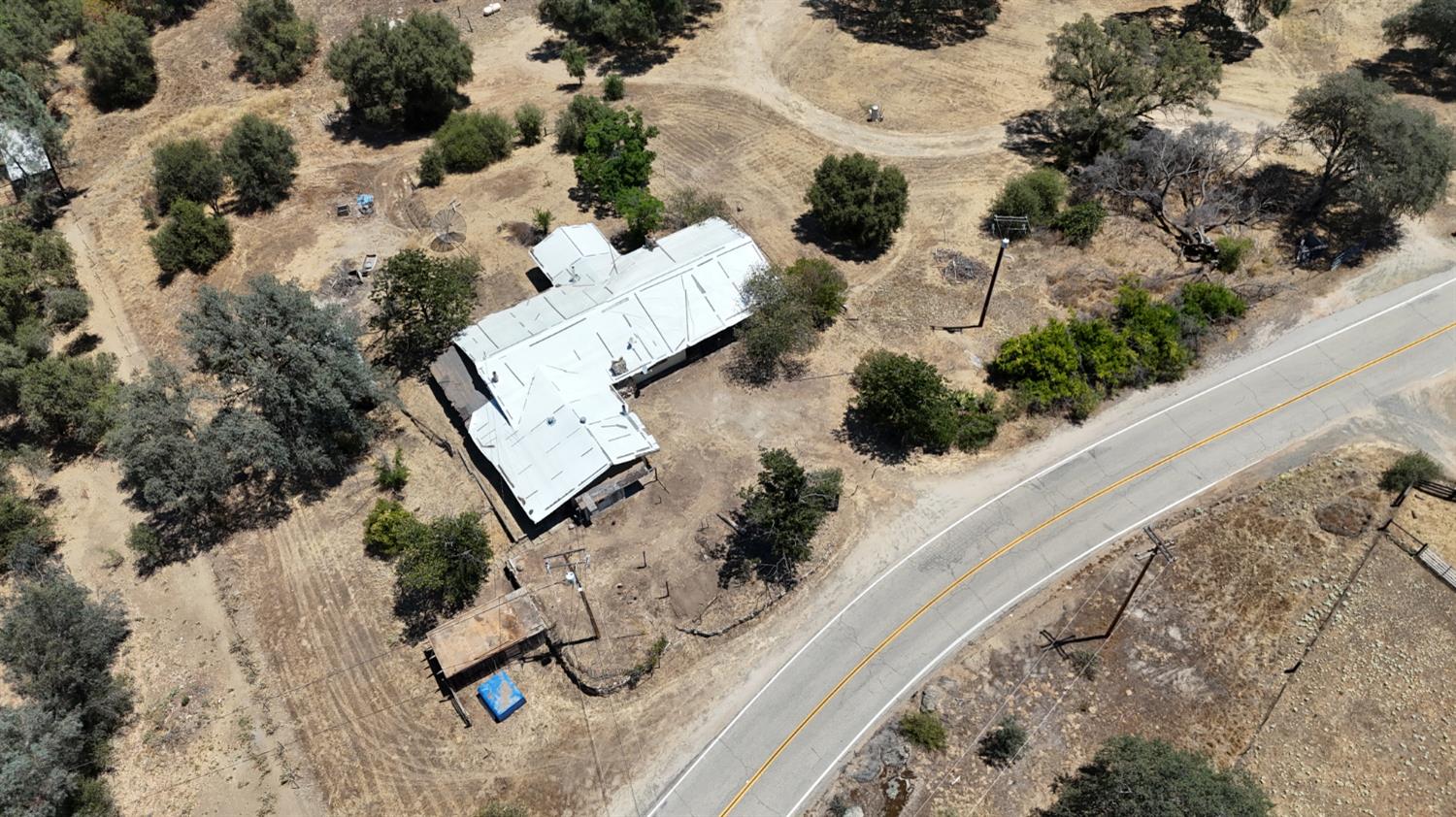 22022 Tollhouse Rd, Clovis, CA 93619