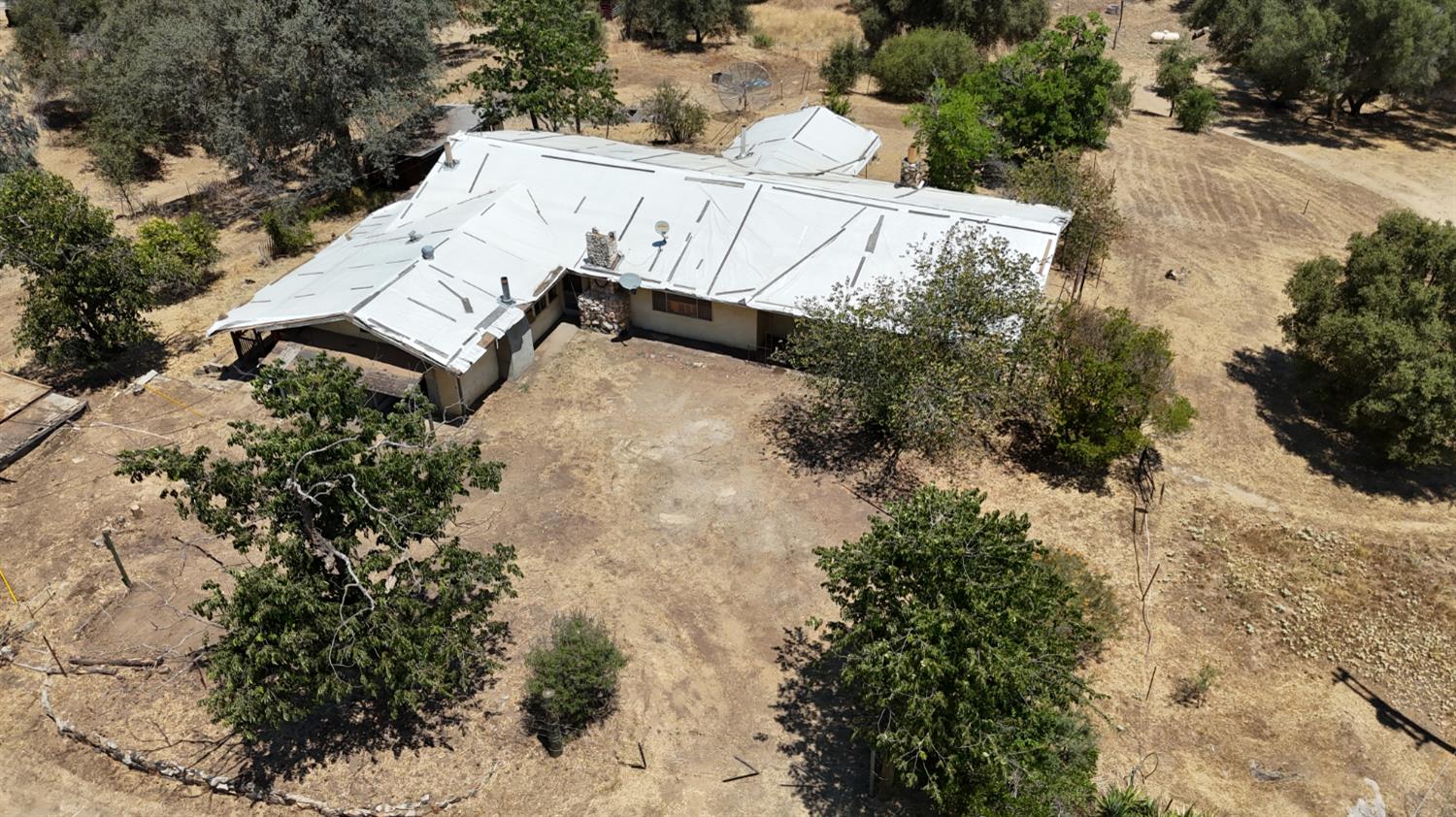 22022 Tollhouse Rd, Clovis, CA 93619