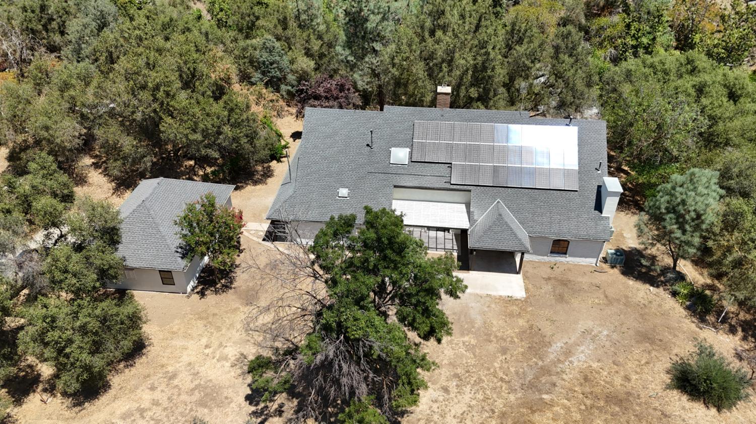 22022 Tollhouse Rd, Clovis, CA 93619