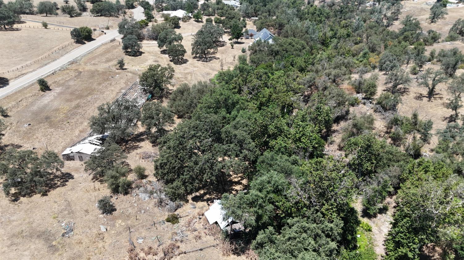 22022 Tollhouse Rd, Clovis, CA 93619