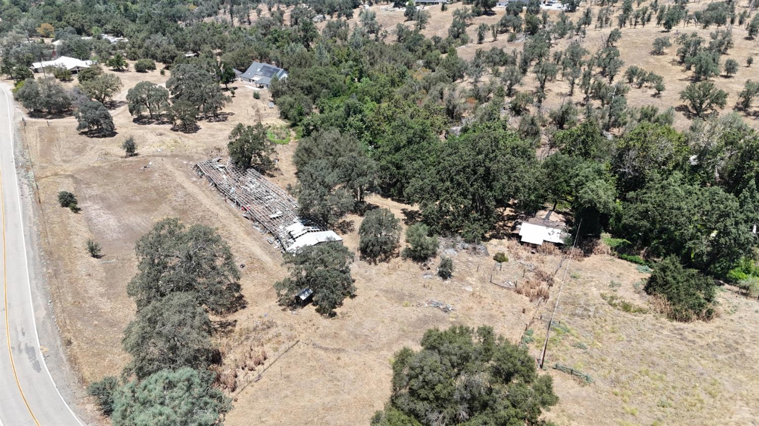 22022 Tollhouse Rd, Clovis, CA 93619