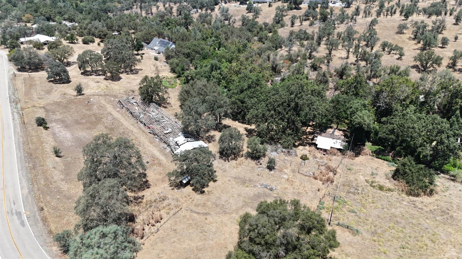 22022 Tollhouse Rd, Clovis, CA 93619