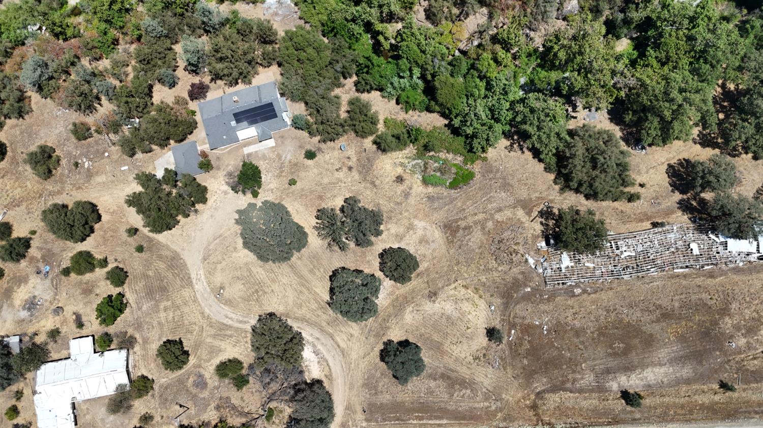 22022 Tollhouse Rd, Clovis, CA 93619