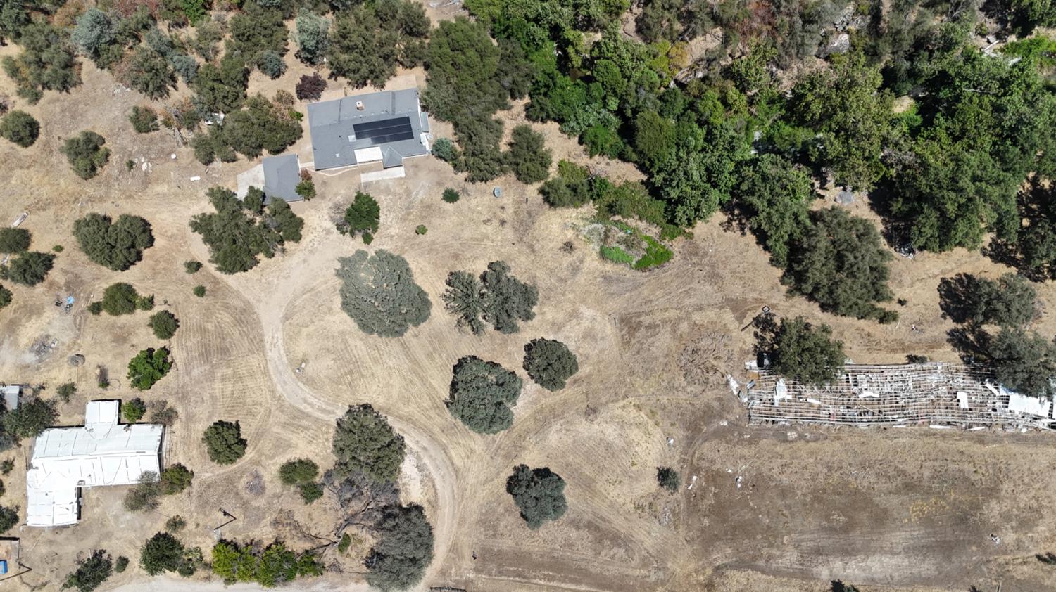 22022 Tollhouse Rd, Clovis, CA 93619