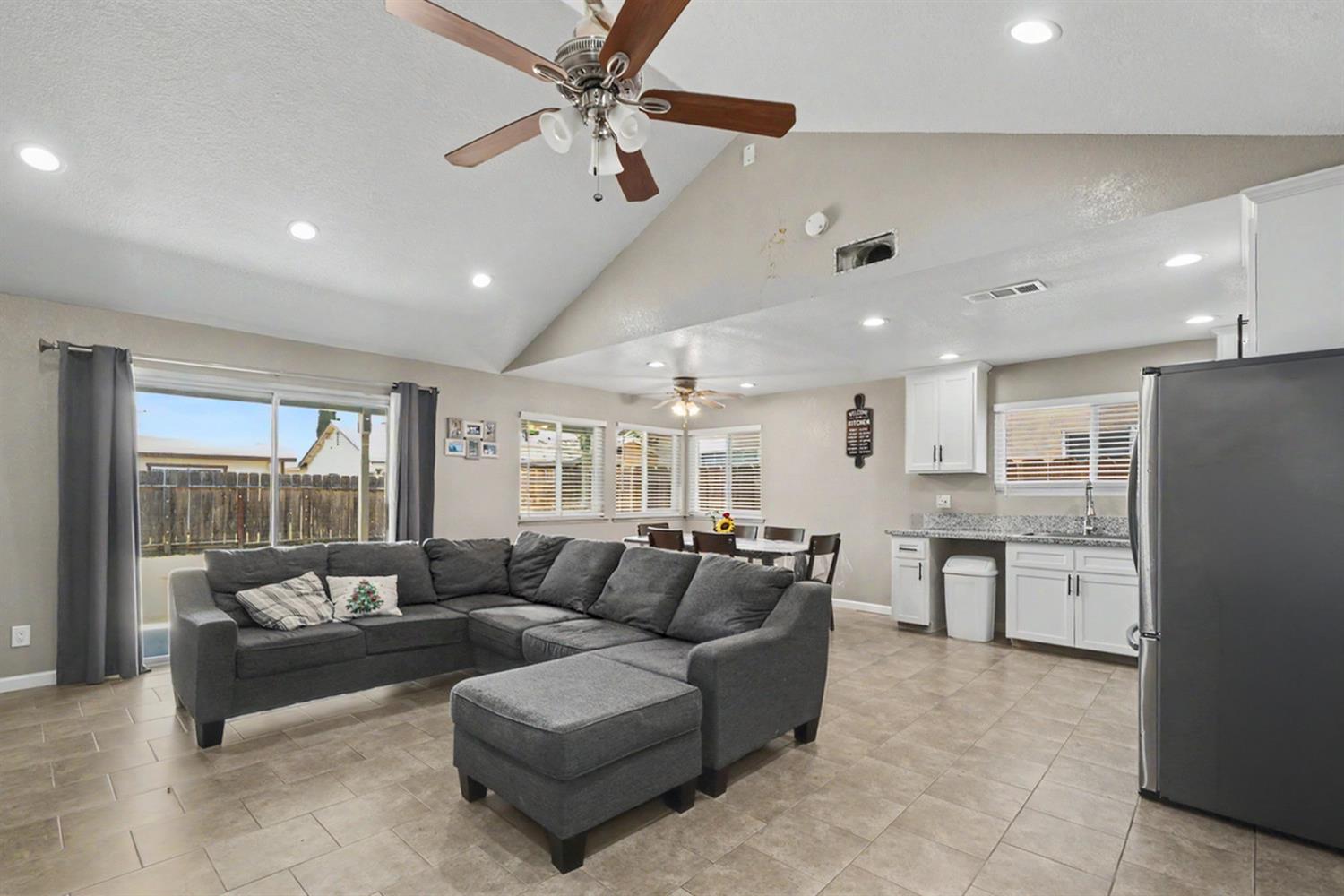 2121 Lincoln Ave, Chowchilla, CA 93610