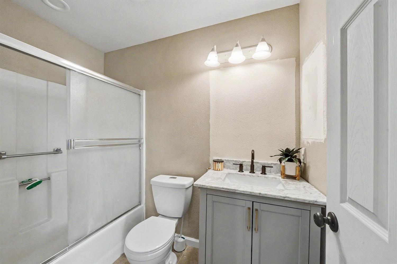 2121 Lincoln Ave, Chowchilla, CA 93610