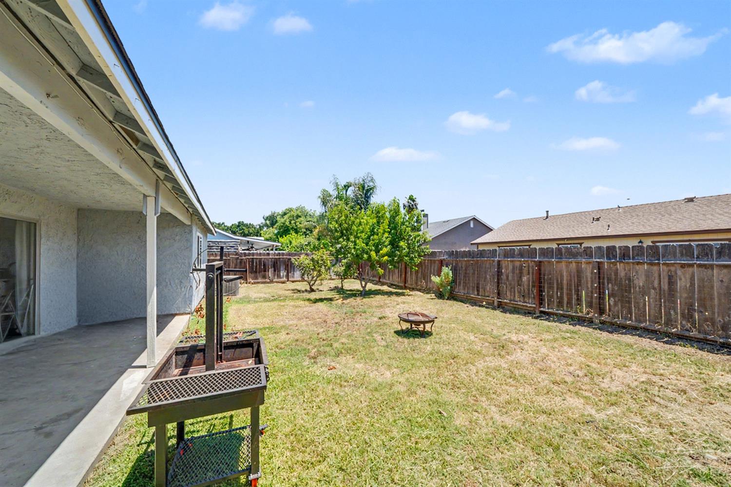 2121 Lincoln Ave, Chowchilla, CA 93610