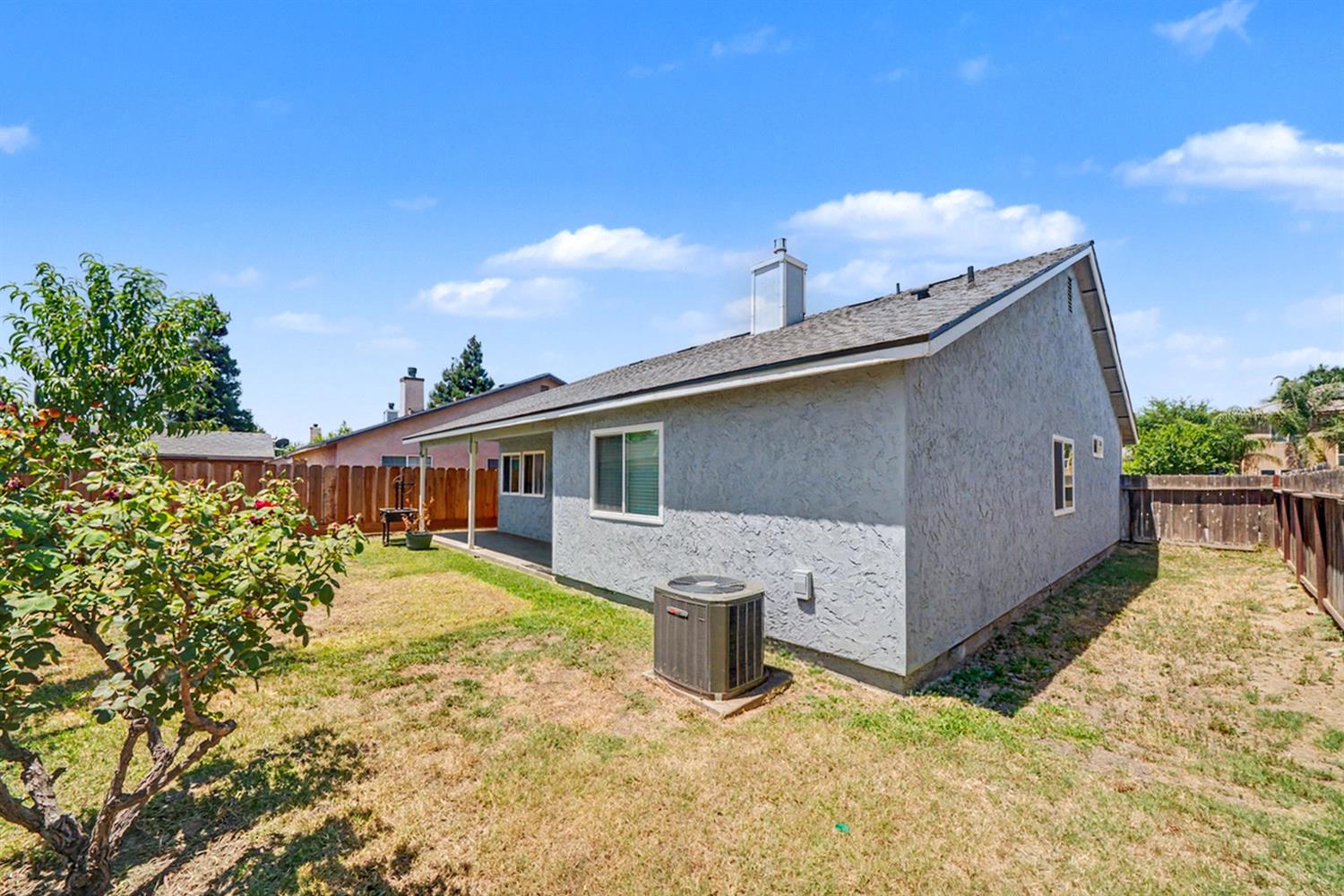 2121 Lincoln Ave, Chowchilla, CA 93610