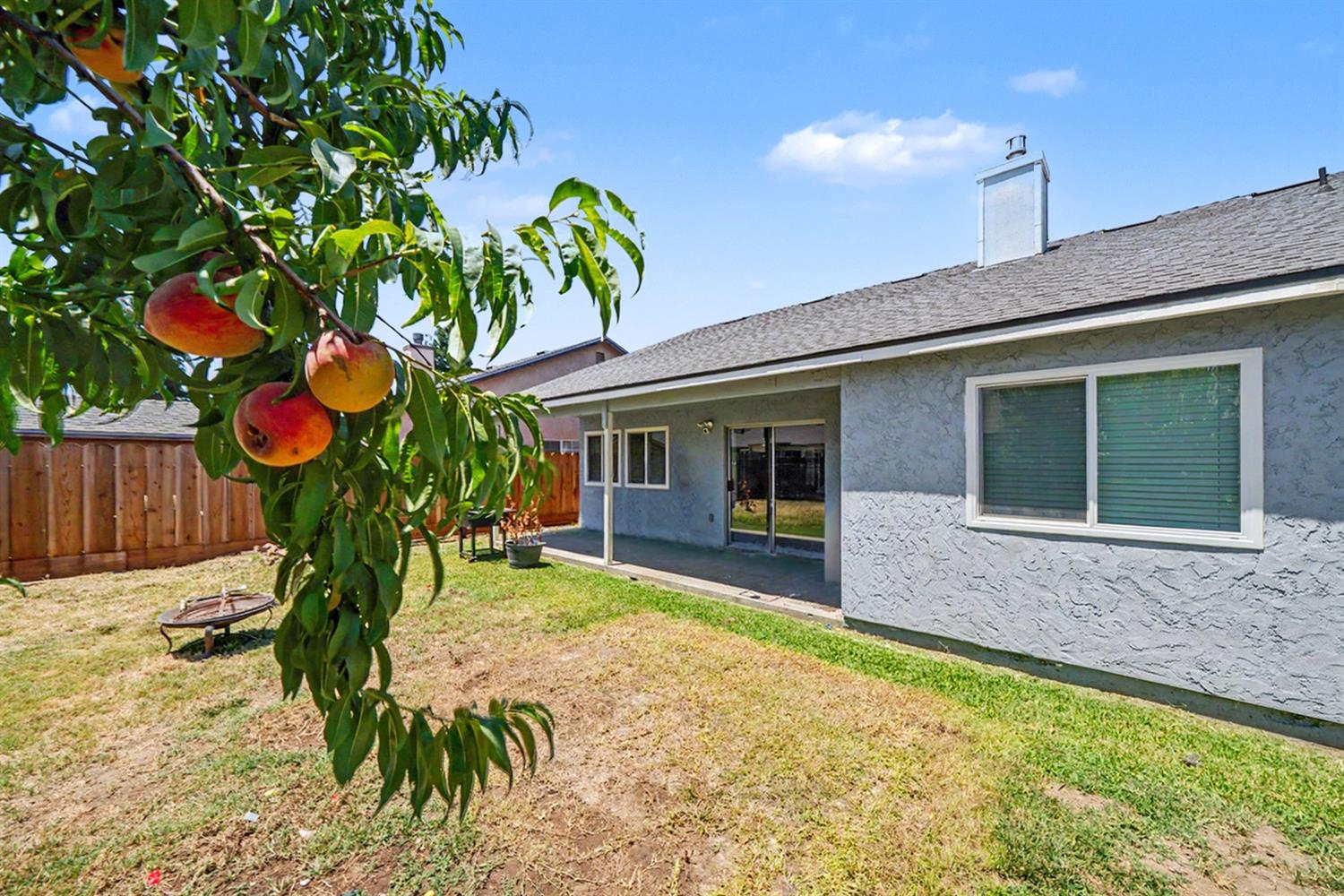 2121 Lincoln Ave, Chowchilla, CA 93610