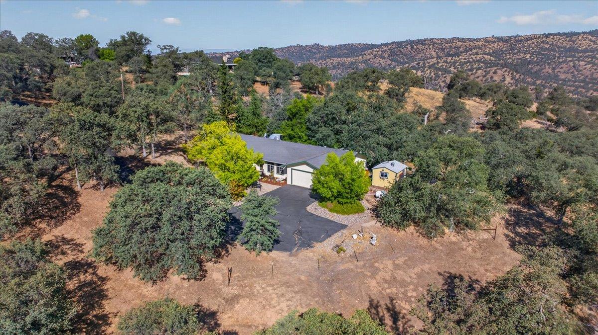 41393 Roaring RIver Way, Coarsegold, CA 93614