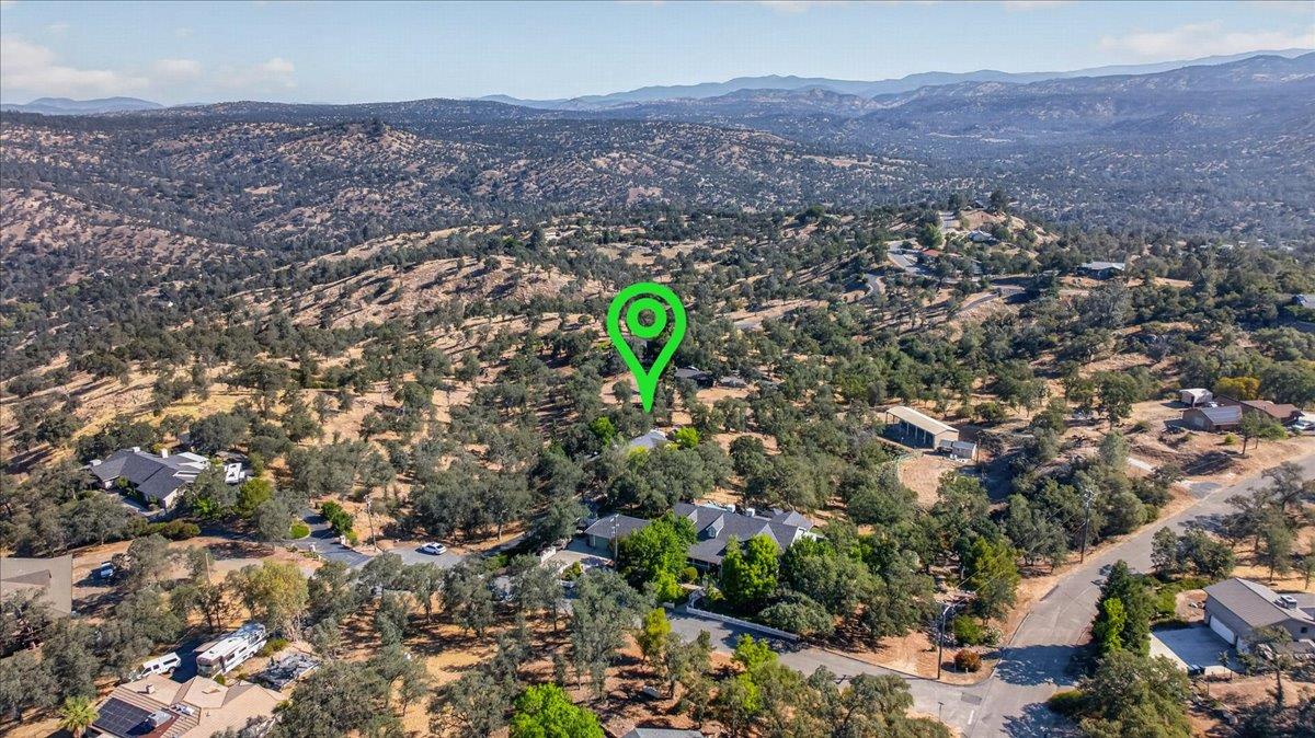 41393 Roaring RIver Way, Coarsegold, CA 93614
