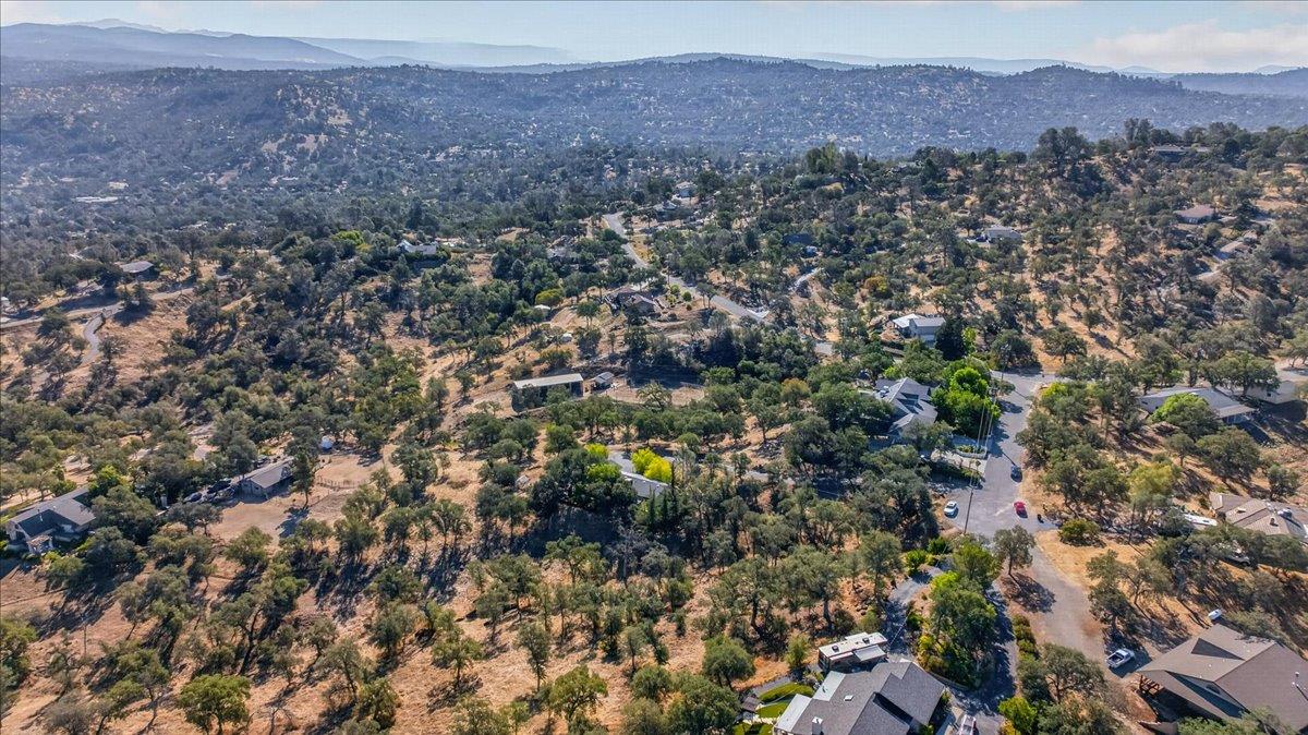 41393 Roaring RIver Way, Coarsegold, CA 93614