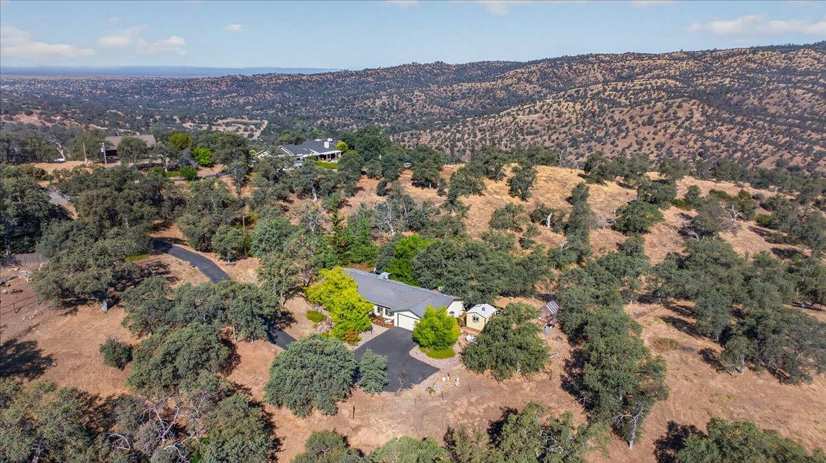41393 Roaring RIver Way, Coarsegold, CA 93614