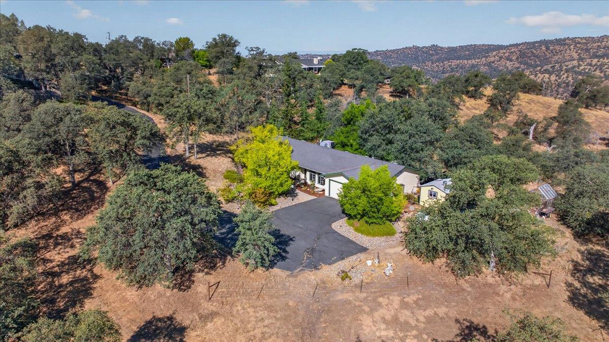 41393 Roaring RIver Way, Coarsegold, CA 93614