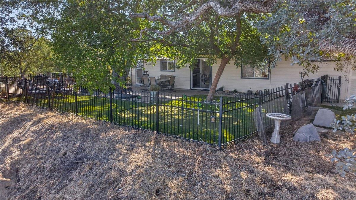 41393 Roaring RIver Way, Coarsegold, CA 93614