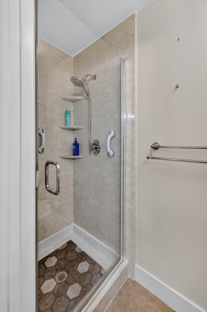 41393 Roaring RIver Way, Coarsegold, CA 93614