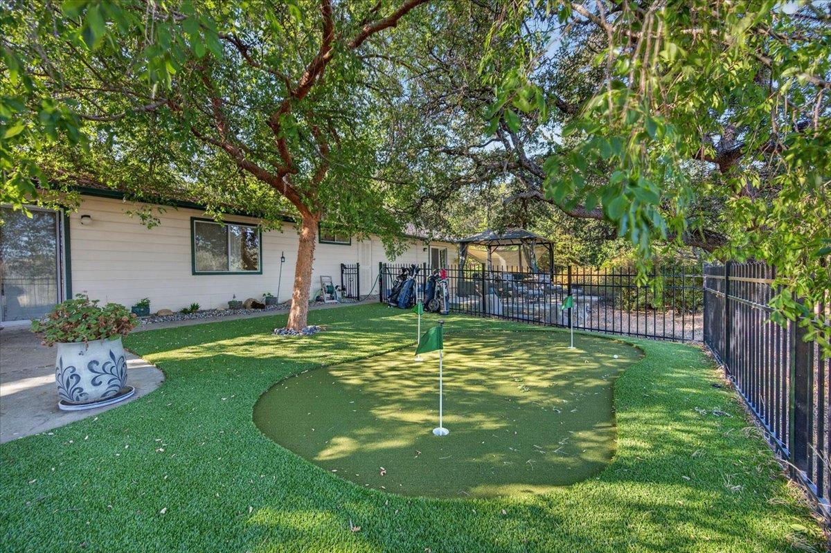 41393 Roaring RIver Way, Coarsegold, CA 93614