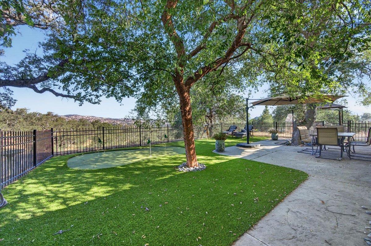 41393 Roaring RIver Way, Coarsegold, CA 93614