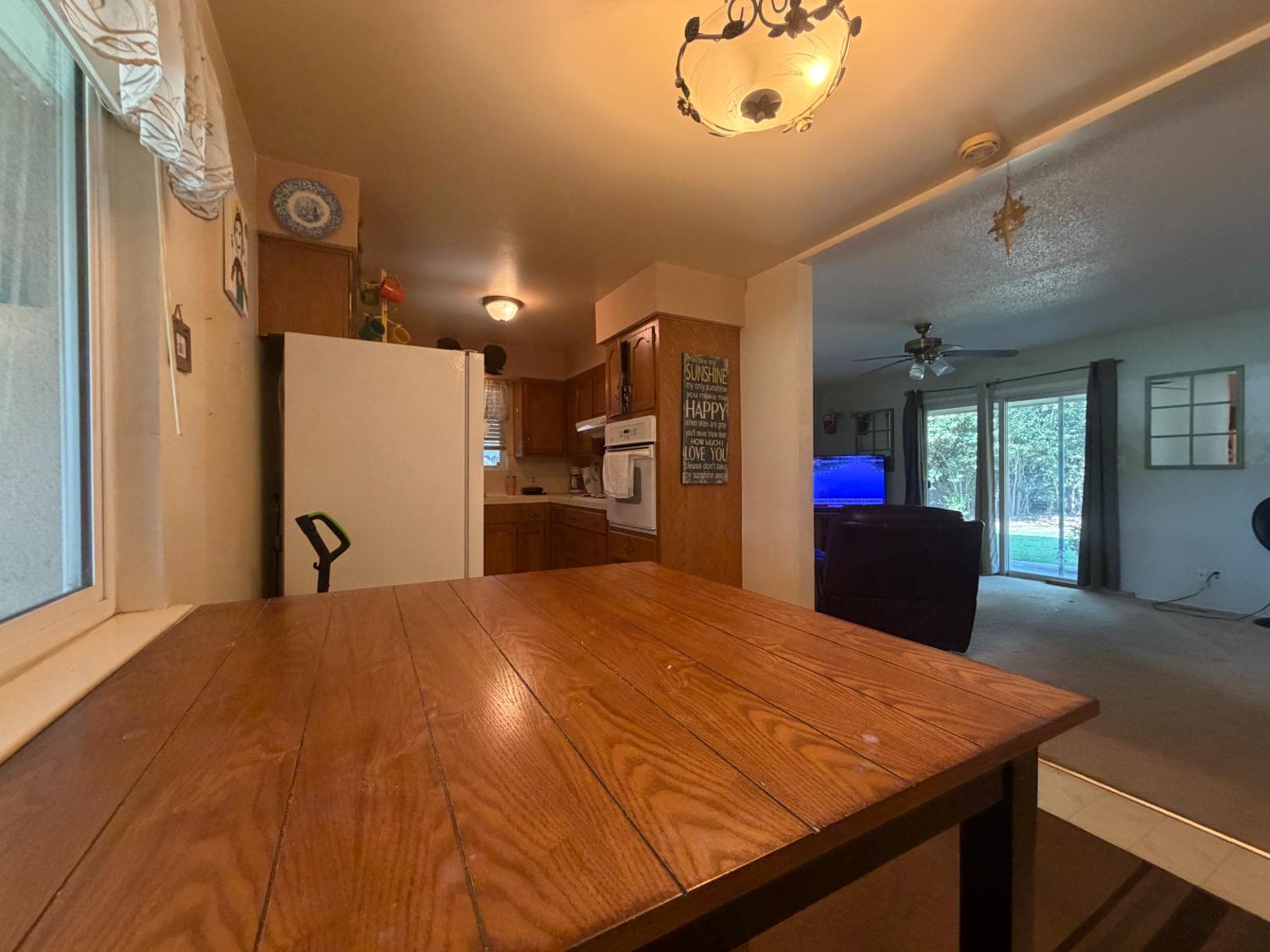 6545 N Raisina Ave, Fresno, CA 93710