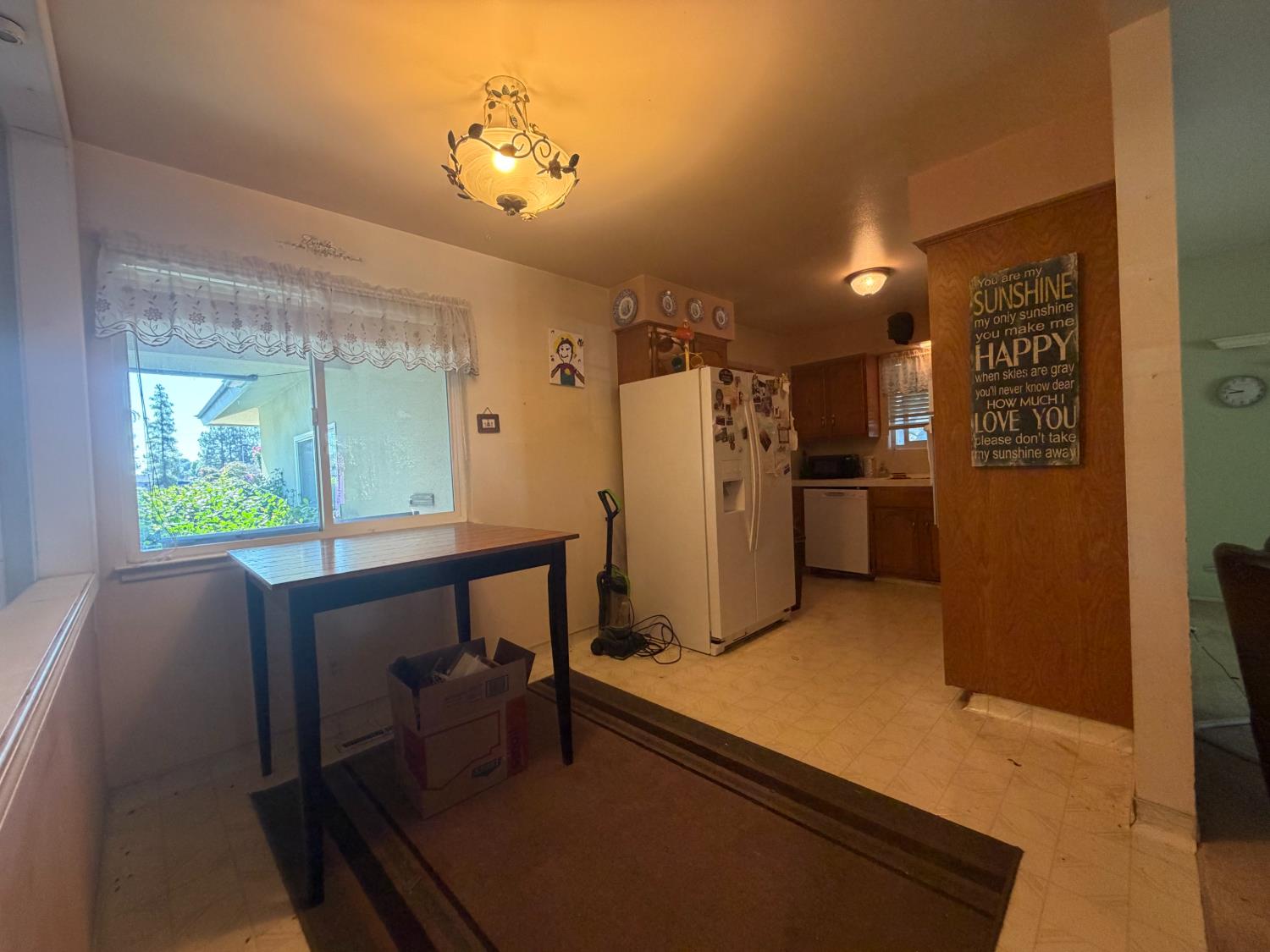 6545 N Raisina Ave, Fresno, CA 93710