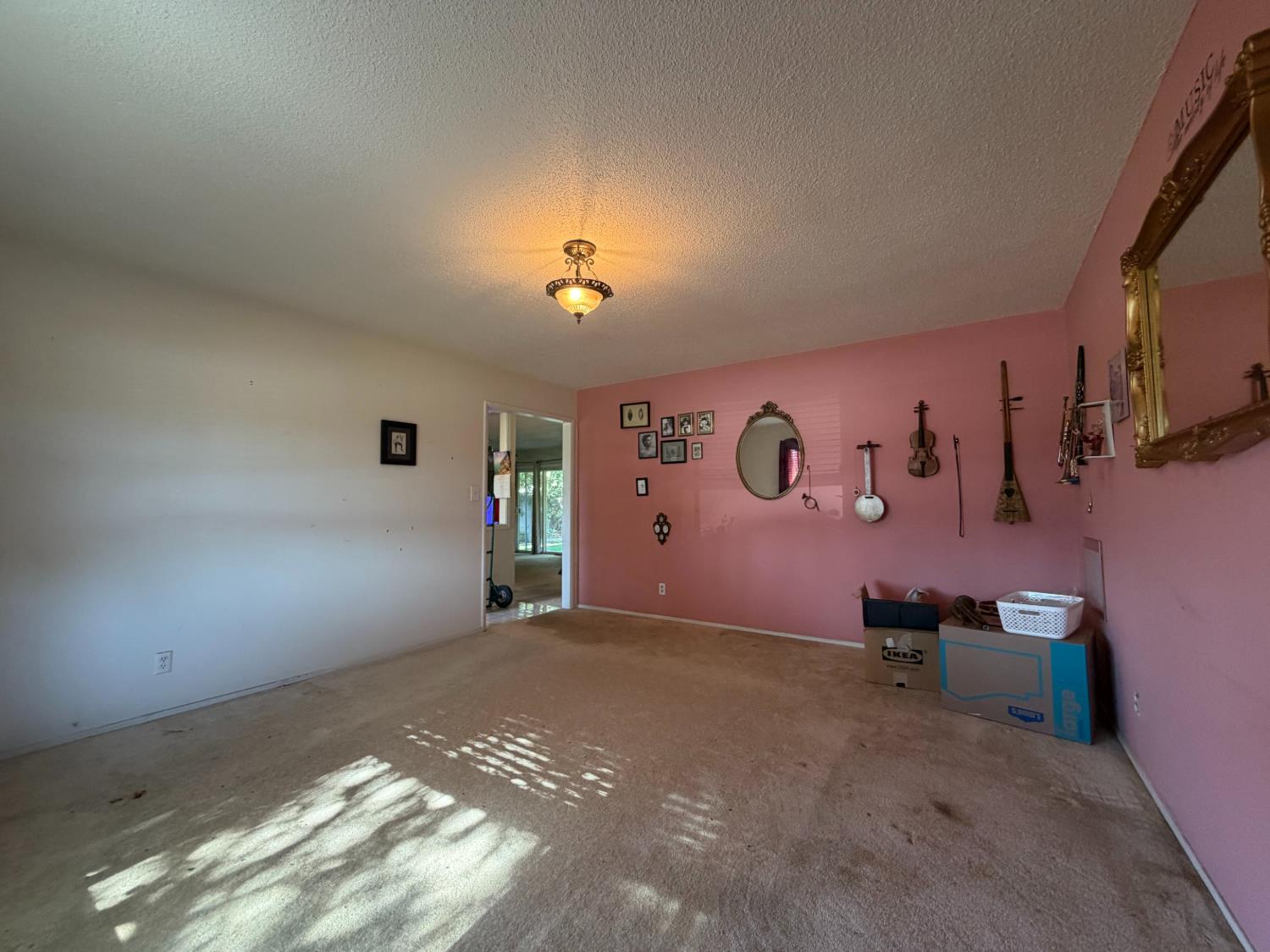 6545 N Raisina Ave, Fresno, CA 93710