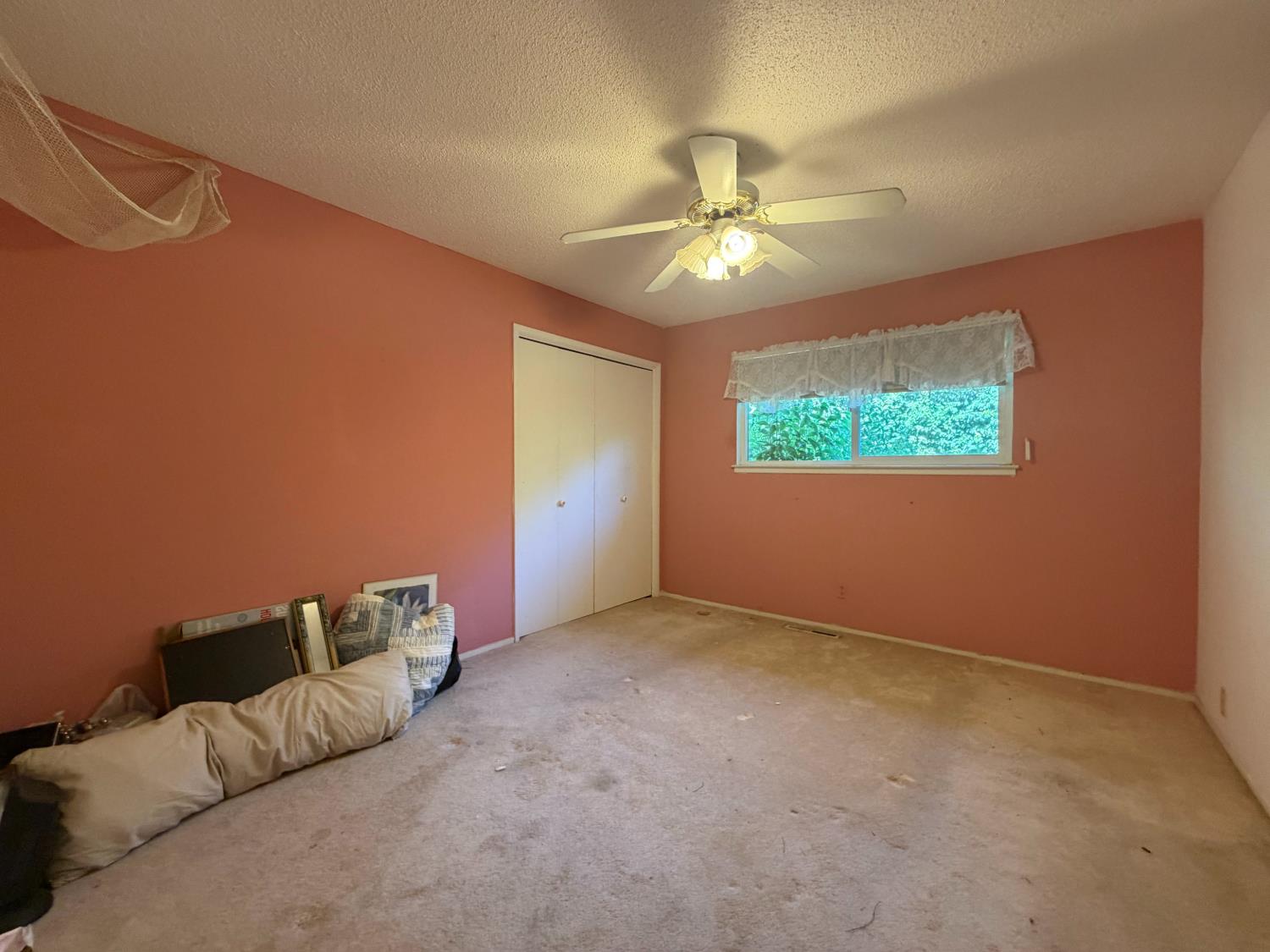 6545 N Raisina Ave, Fresno, CA 93710