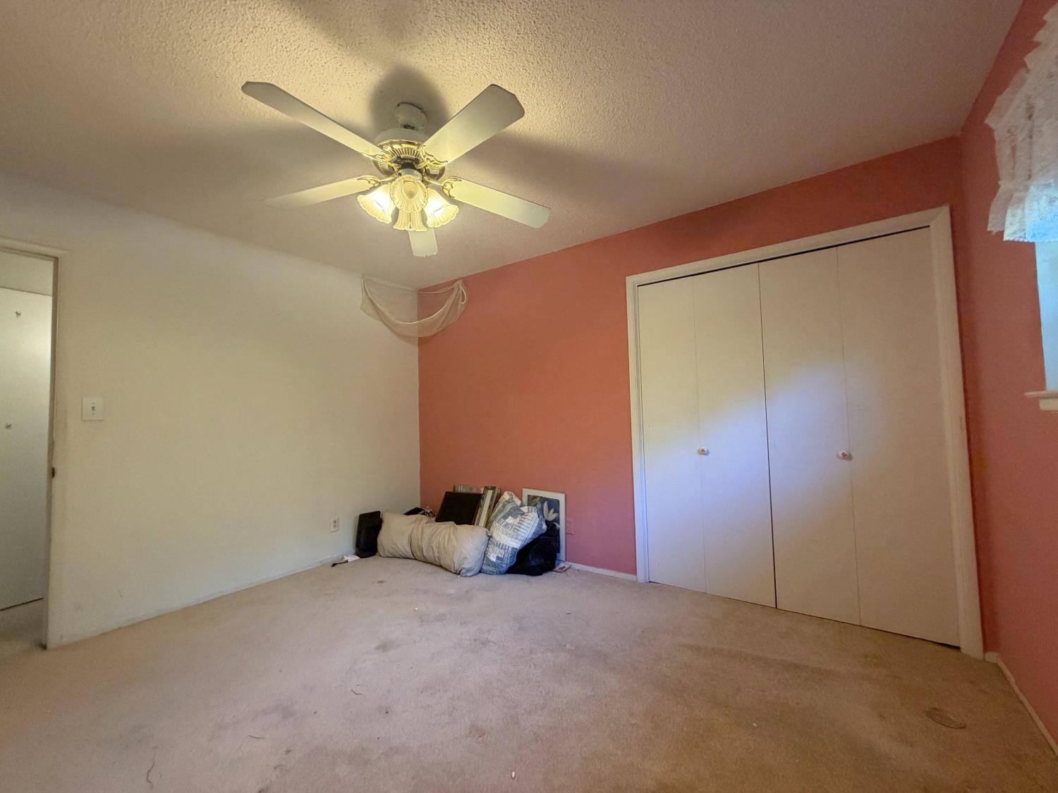 6545 N Raisina Ave, Fresno, CA 93710