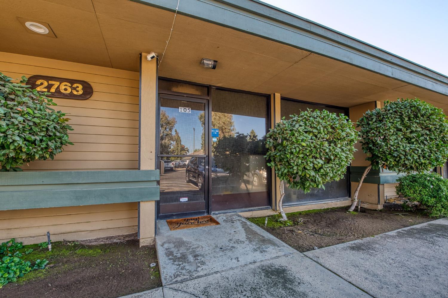 2763 E Shaw Ave, Fresno, CA 93710