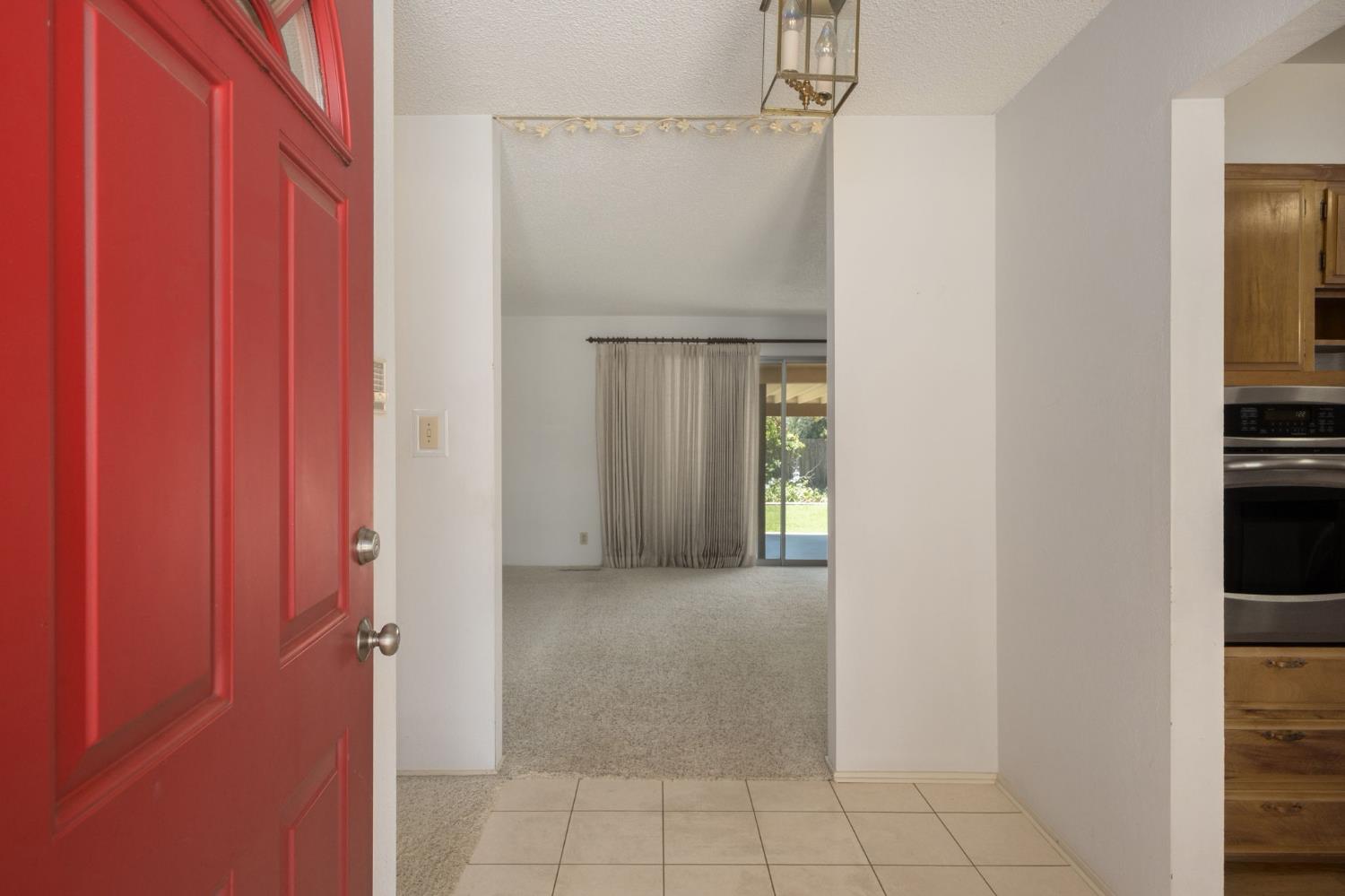 567 W Bullard Ave, Fresno, CA 93704