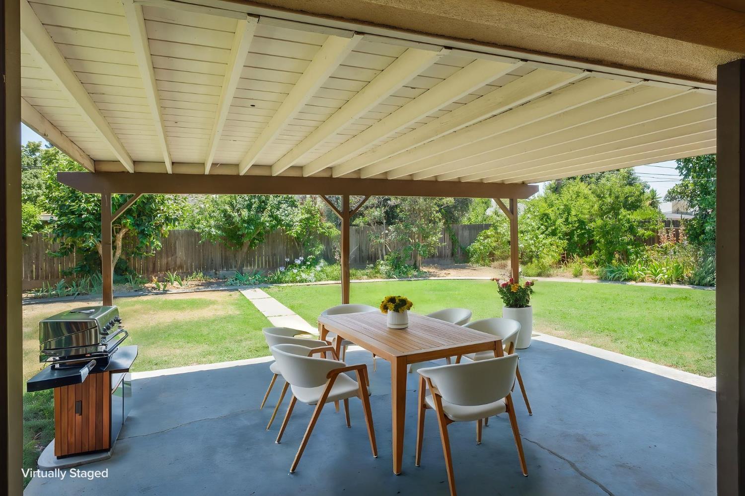567 W Bullard Ave, Fresno, CA 93704