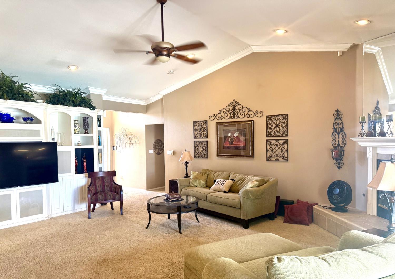 619 Citrus Ave, Fowler, CA 93625