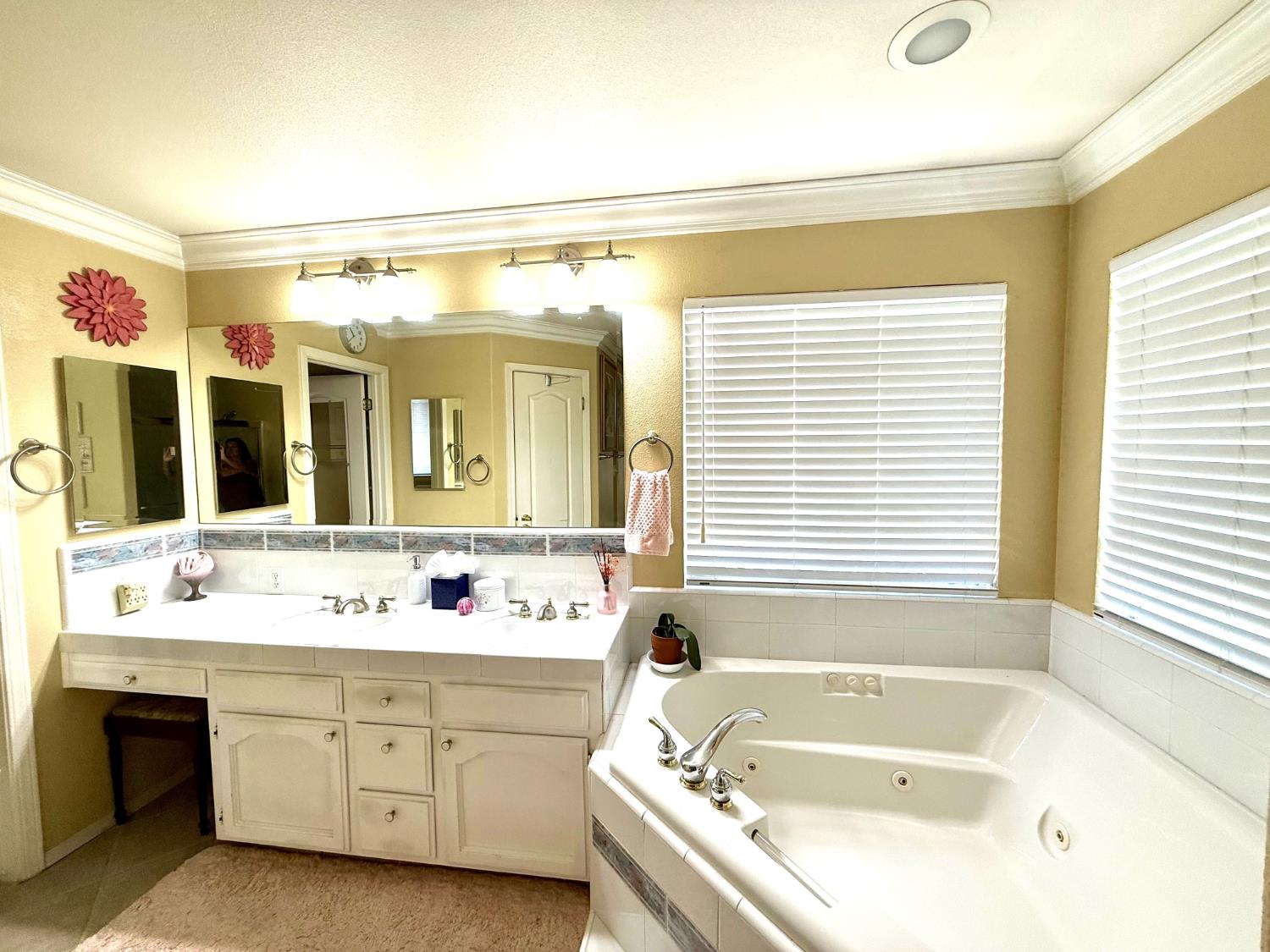 619 Citrus Ave, Fowler, CA 93625