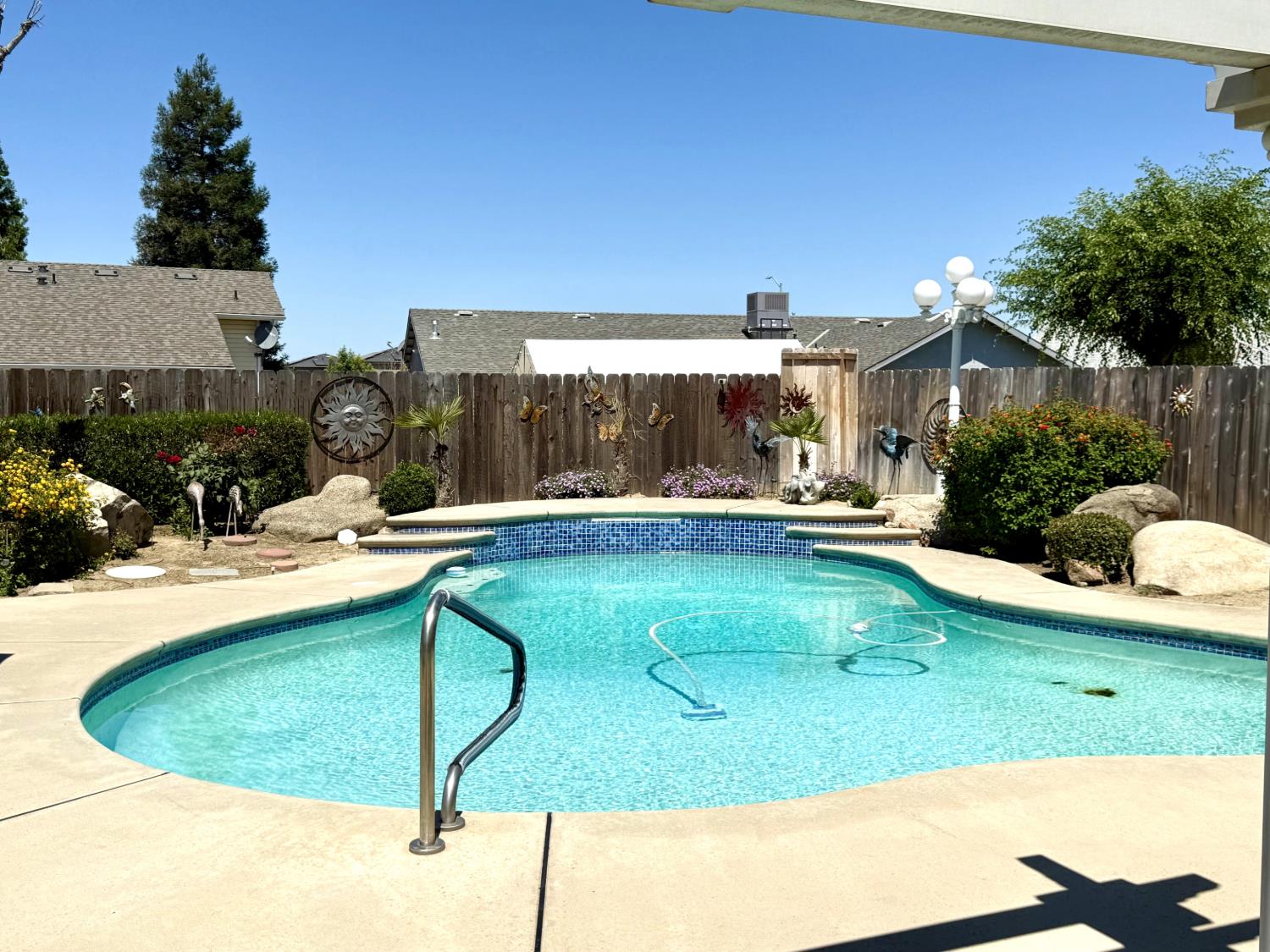 619 Citrus Ave, Fowler, CA 93625