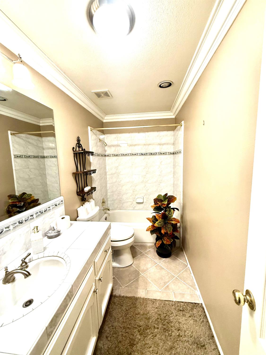 619 Citrus Ave, Fowler, CA 93625