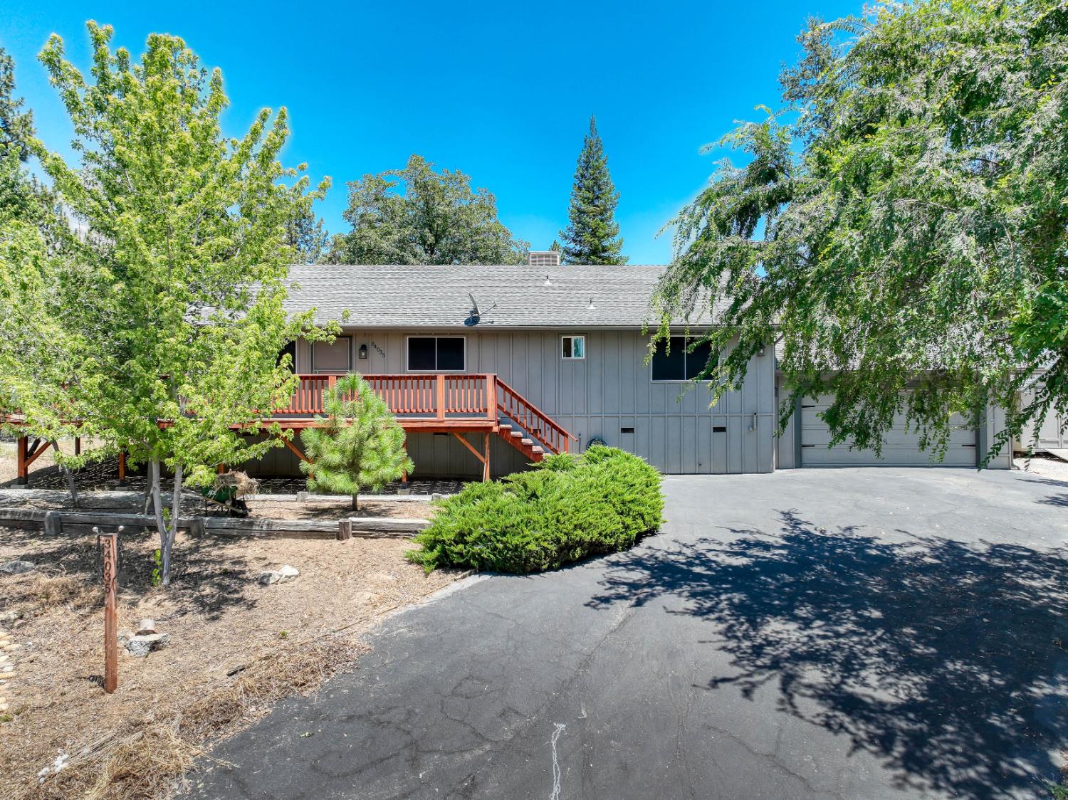 34035 Natoma Rd, Auberry, CA 93602