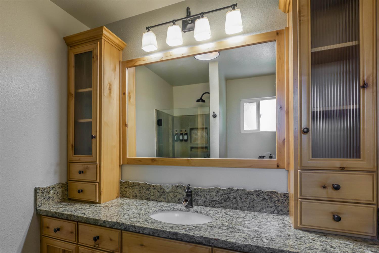 34035 Natoma Rd, Auberry, CA 93602