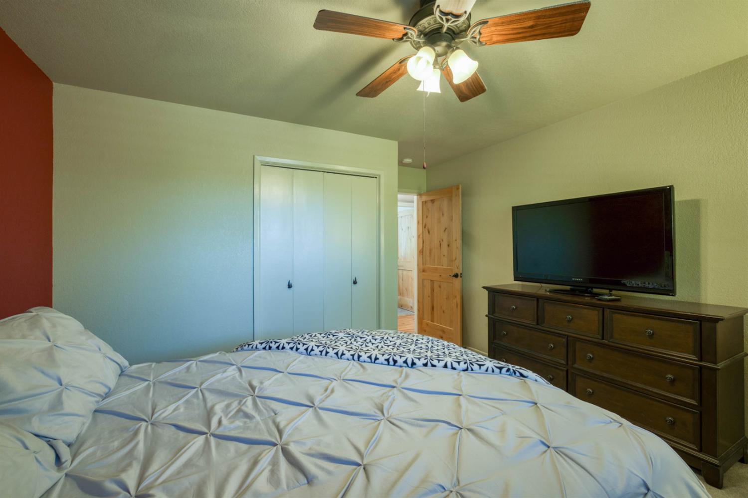 34035 Natoma Rd, Auberry, CA 93602