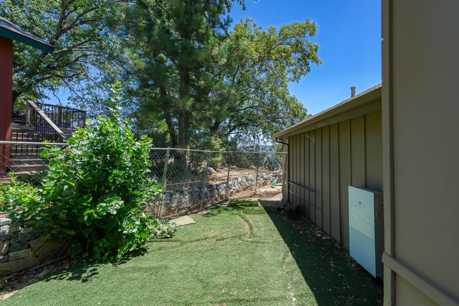 34035 Natoma Rd, Auberry, CA 93602