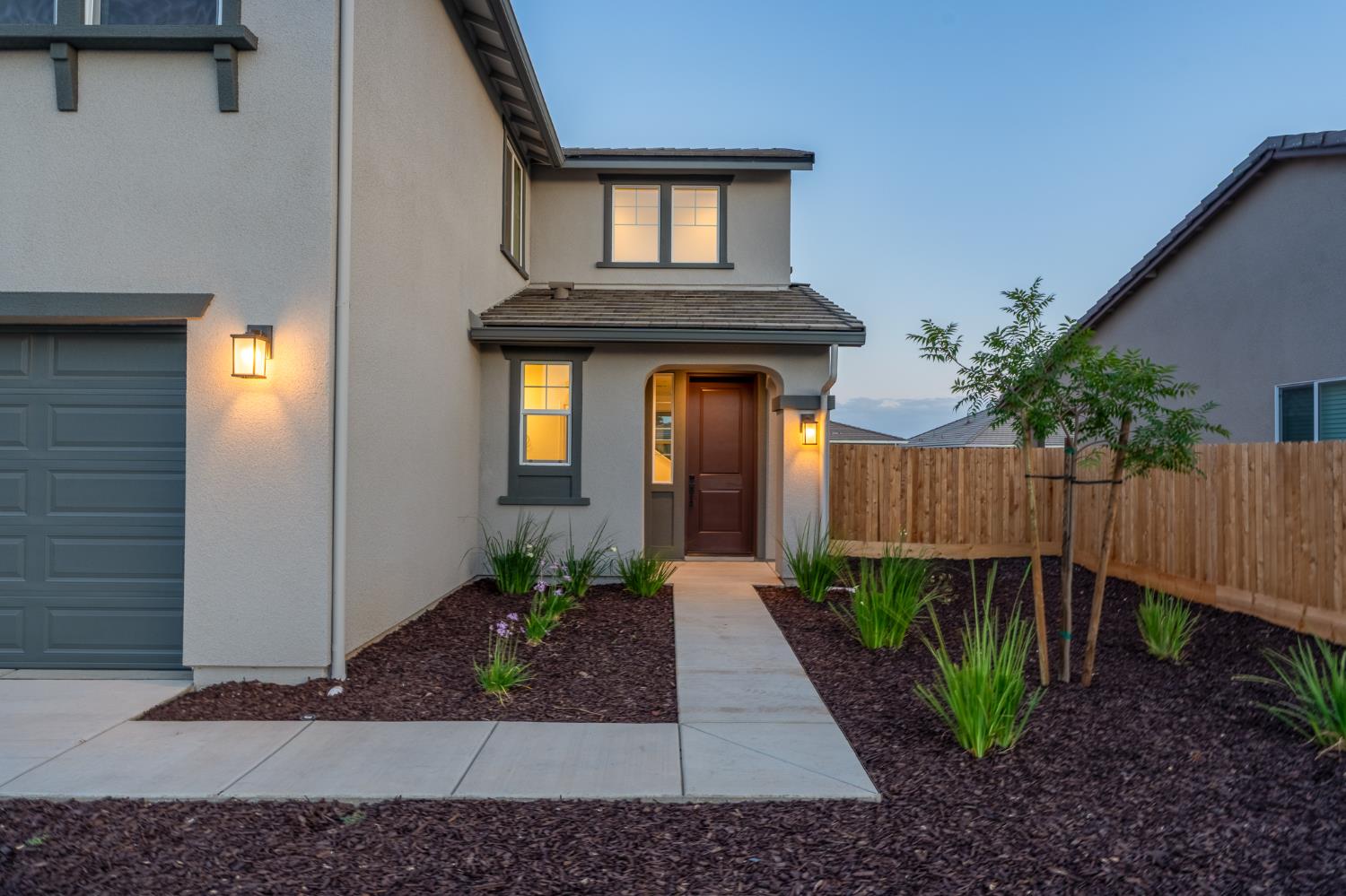 881 E Ahronian Ave, Fowler, CA 93625