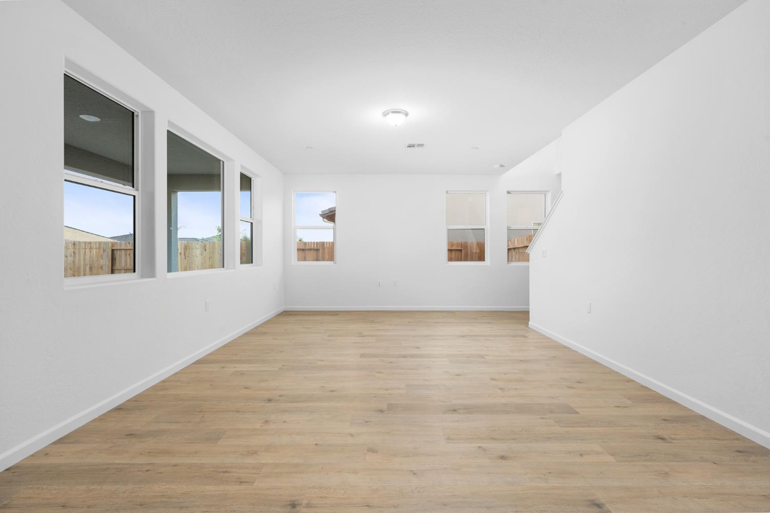 881 E Ahronian Ave, Fowler, CA 93625
