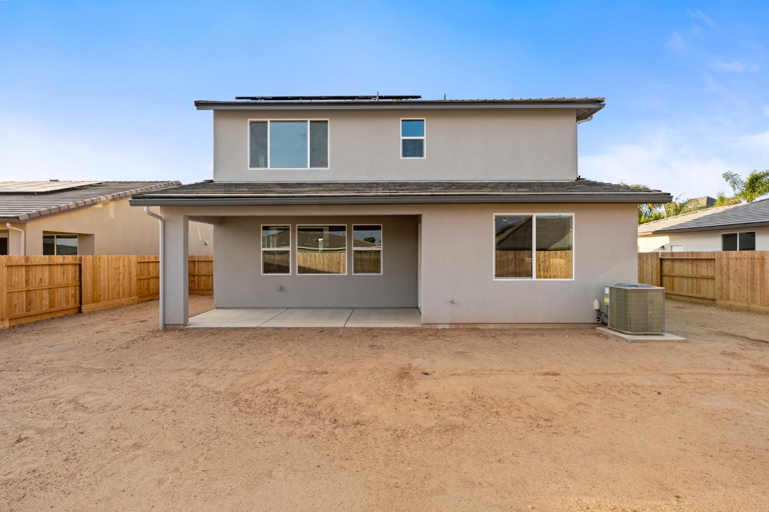 881 E Ahronian Ave, Fowler, CA 93625