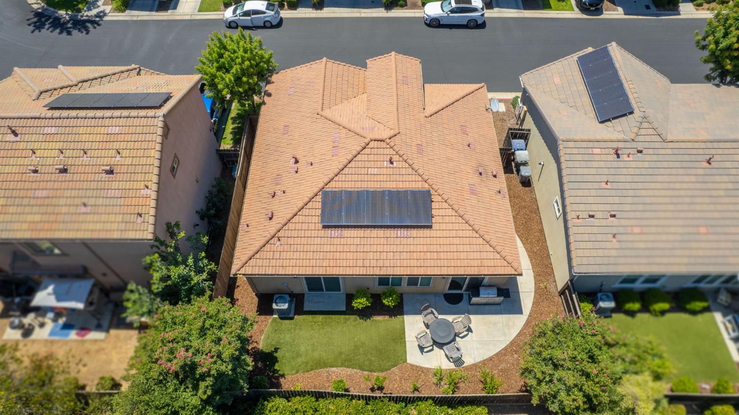 3269 Lahar Ln, Clovis, CA 93619