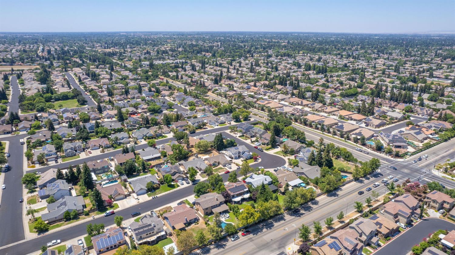 3269 Lahar Ln, Clovis, CA 93619