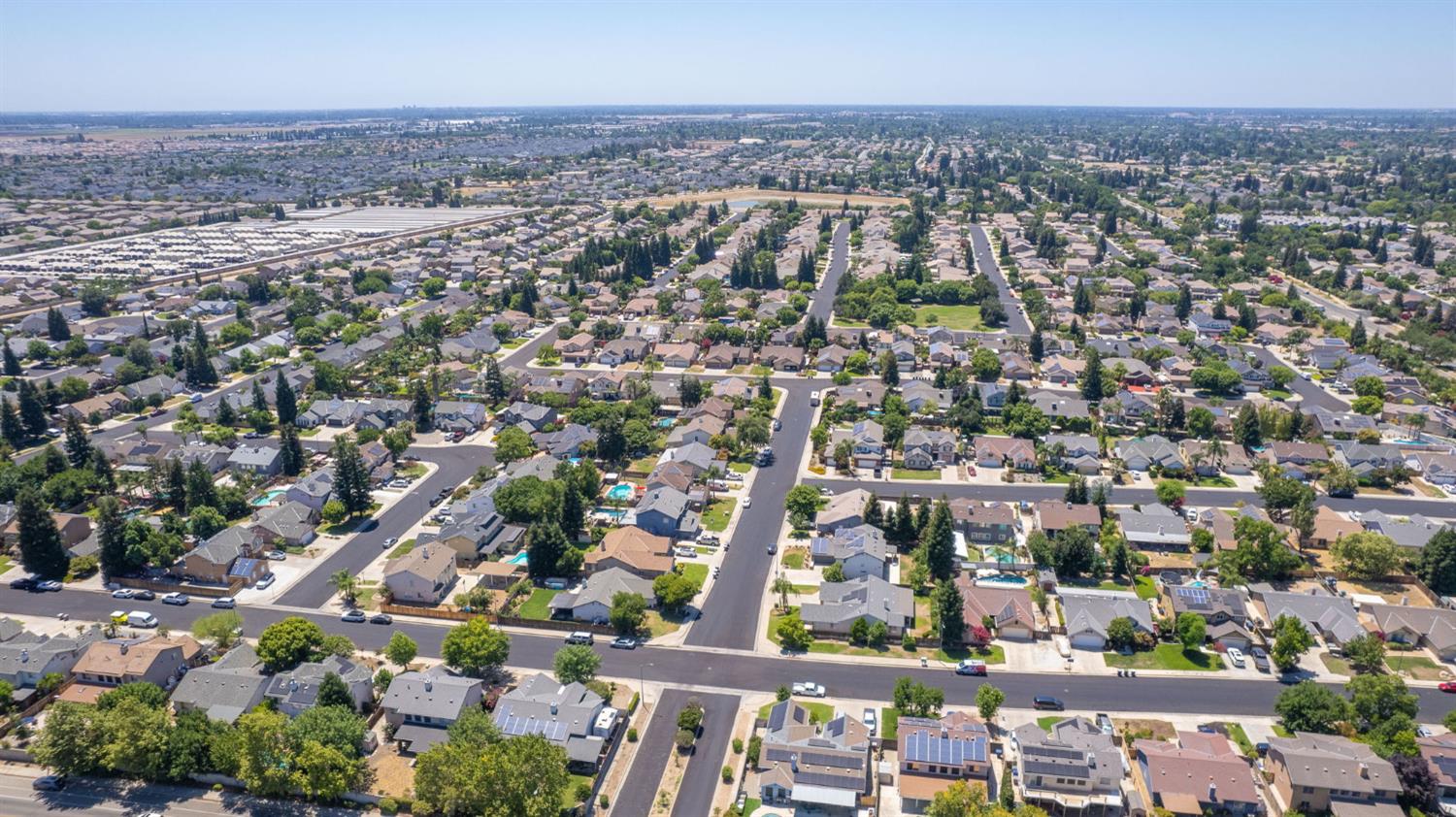 3269 Lahar Ln, Clovis, CA 93619