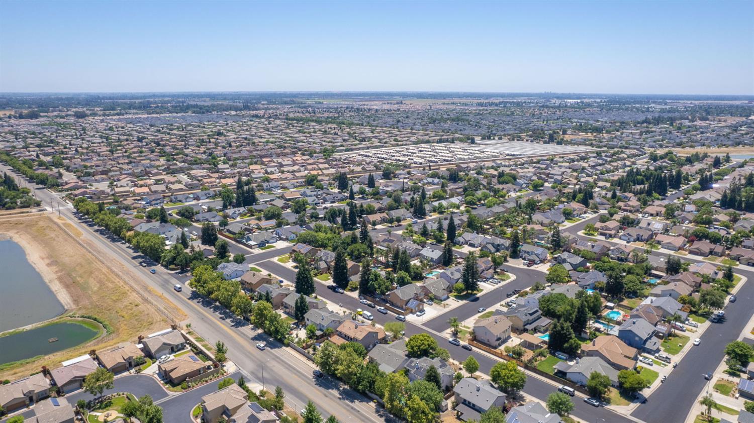 3269 Lahar Ln, Clovis, CA 93619